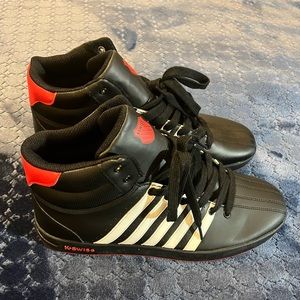 K-Swiss Size 11 Men’s / Black & Red w/ Red Soles